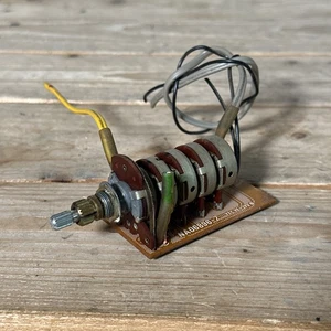 Yamaha CR-2020 Rotary Volume & Balance Control Switch NA06896 - Picture 1 of 4