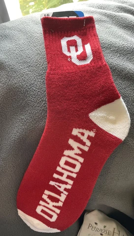 New OKLAHOMA SOONERS OU Socks Crimson Red White FBF size Large (Men 10-13) Cover