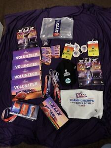 2015 Super Bowl XLIX memorabilia Lot Volunteer Items Cap Programs +++