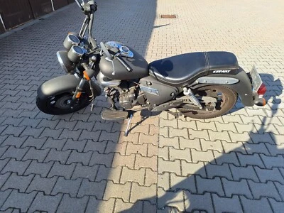 Verkaufe Motorrad Keeway 125 Superlight Farbe Schwarz. Super  Einsteigermodel. - Bild 1 von 4