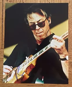An ORIGINAL signed photograph Boz Scaggs - Picture 1 of 1