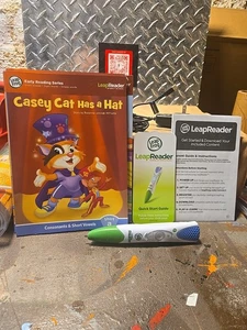 Leap Frog TAG Pen Reader + 4 Books Bundle - Picture 1 of 11