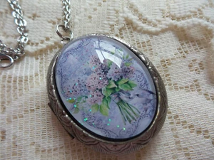 ANTIQUE SILVER COLOR FLORAL LILAC  LOCKET - Picture 1 of 6