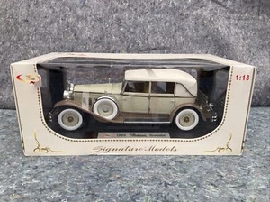 Signature Models 18103 1:18 Scale 1930 Packard Brewster 2-Tone Tan/Cream New! - Picture 1 of 5