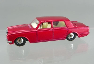 Vintage 1960's Matchbox Lesney No.24 Diecast Red Rolls Royce Silver Shadow NM-M - Image 1 of 4