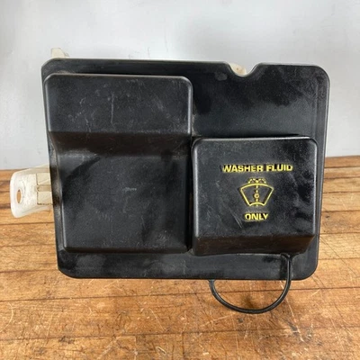 Оригинальный резервуар жидкости омывателя ветрового стекла 1998-2008 Ford F-150, 7l3Z17618AA - Изображение 1 из 4