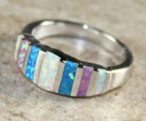 Eleganter Silberring blau, weiß & rosa Feueropal Regenbogen Größe 9, WR41401 - Bild 1 von 3