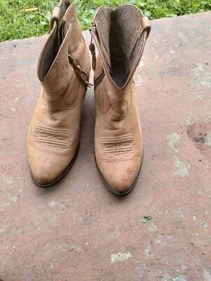 Botines Ariat para mujer talla 10 Foto 1 de 2