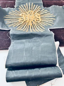 Antique French Silk Vestment Fragment Padded Metallic Embroidery Sequins  XX661 - Picture 1 of 8