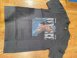 Beyonce Official Renaissance World Tour 2023 T-shirt Small - Picture 1 of 7
