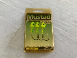 Mustad Ultra Point Shad Jig Heads 3/16OZ Chartreuse Green 3 Pack 2/0 Hooks - Picture 1 of 3