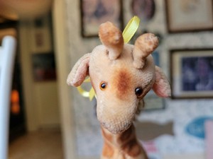 Rare Antique Anton Kiesewetter Petz Toy Co. Giraffe Teddy Bear friend 6in VGC