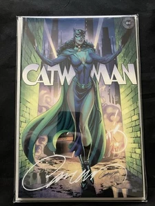 Catwoman 80th Anniversary #1 (2020) J. Scott Campbell Variant G Signed w/ COA - Picture 1 of 7