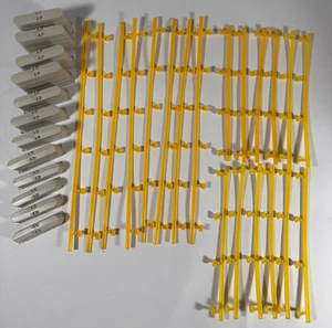Tyco HO Scale Slot Car Racing Track Supports Piers Footing Bases 32 Pc Gray/Ylw - Picture 1 of 9