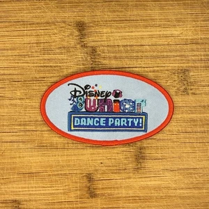 Vintage Disney Junior Tanz Party Disneyland bestickter Aufnäher 4,5 x 2,5 Zoll - Bild 1 von 2