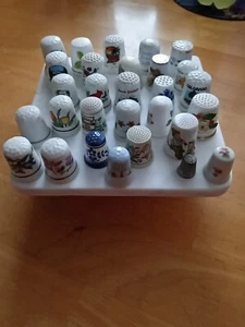 Vintage Lot of 29 Assorted Collectible Sewing Thimbles. All Different. - Picture 1 of 7