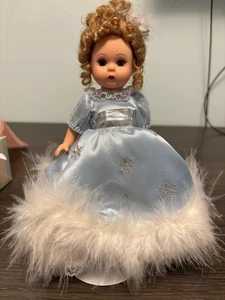 Muñeca Madame Alexander 8" Copo de Nieve Elegancia 34525 - Imagen 1 de 4