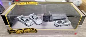 Hot Wheels Diorama 90's Supercars 1997 Porsche 911 GT1 McLaren F1 Mercedes-Bens - Picture 1 of 5