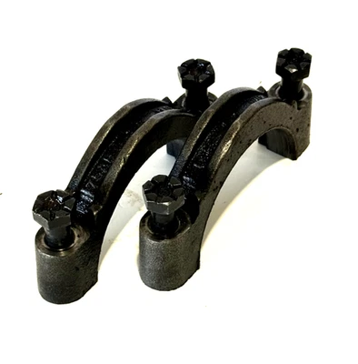 2003 FORD F150 REAR DIFFRENTIAL 9.75" 373 GEAR REAR BEARING CAPS SET PAIR USED - Image 1 of 4