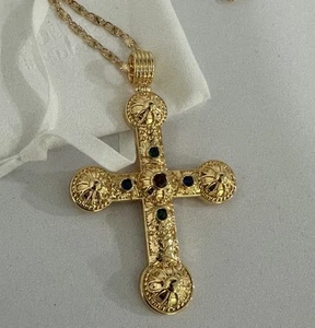 En Route Koleen Diaz XL Cross Chain 18k gold plated brass, cz stone NEW - Picture 1 of 5