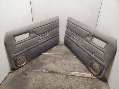 Jeep Cherokee, 2 Door Front Left Door Trim Panel LH+ RH Pair,Manual, 1993, Gray	 - Image 1 of 4