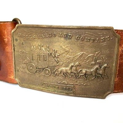 Cinturón de cuero de colección Maine con hebilla de cinturón de diligencia Wells Fargo de Tiffany & Co Foto 1 de 4