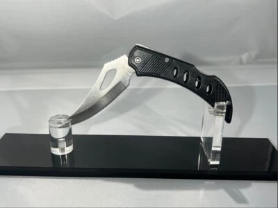 Faca dobrável lâmina 4", lâmina de cetim de aço inoxidável, cabo de plástico preto - Imagem 1 de 4