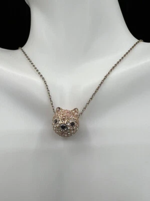 "Collar colgante de zorro circonita cúbica pavé fósil, tono oro rosa, 16""" Foto 1 de 4