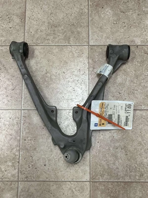 GM W- (S) ARM #25997510 CONTROL ARM - Image 1 of 4