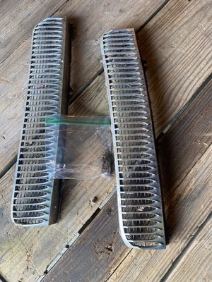 Cadillac Deville 1958 exterior capó delantero ventilación moldura inserción cromo Foto 1 de 4