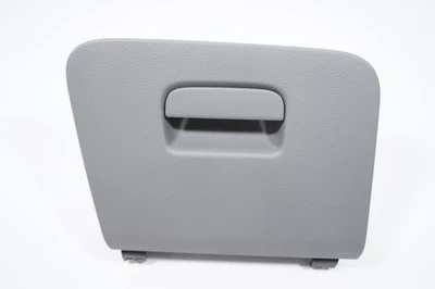 15-18 AUDI Q3 ЛЕВЫЙ СО СТОРОНЫ ВОДИТЕЛЯ ОТСЕК ДЛЯ ХРАНЕНИЯ СЕРЫЙ - Изображение 1 из 4