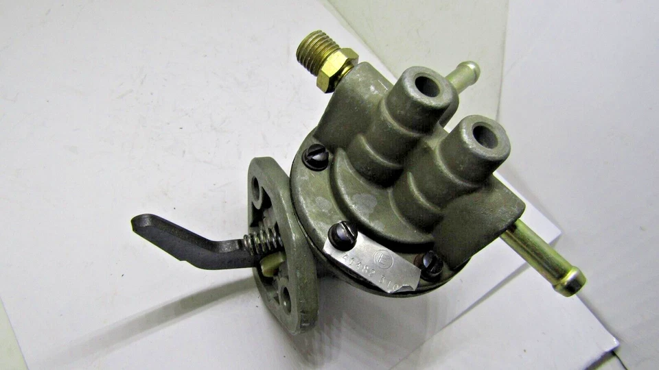 MECHANICAL FUEL PUMP 41482 BWD 1971 19743 TOYOTA CELICA NEW - Image 1 of 4