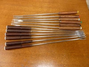 12 schöne Vintage Mid Century Fonduegabeln mit Palisandergriff und langem Griff - Bild 1 von 1