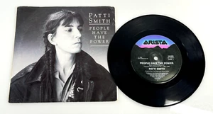 Patti Smith - People Have The Power - 7" Vinyl Record - Picture Sleeve - VG+ - Picture 1 of 2