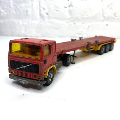 VINTAGE SIKU VOLVO F10 TURBO-6 RED DIECAST LORRY WITH TRAILER West Germany - Image 1 of 4