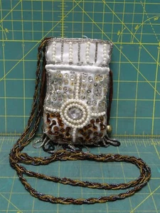 Handmade Beaded Braided Wallet Cell Phone Eyeglass Crossbody Tote 5"H x 3.5"L - Picture 1 of 3