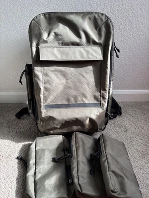 Mochila Mission Workshop Meridian en oliva EPX 200 con x4 bolsas Landspeeder Foto 1 de 4