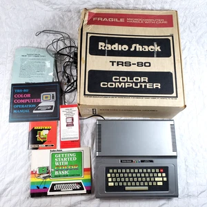 Computadora a color Radio Shack Tandy TRS-80 con caja original sin probar 26-3004A - Imagen 1 de 22