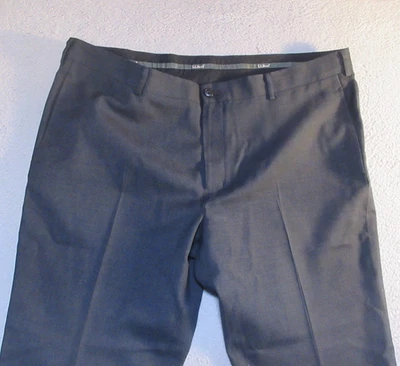 LL Bean Pants 42W Mens 100% Wool Classic Fit Flat Front Straight Leg - Image 1 of 4