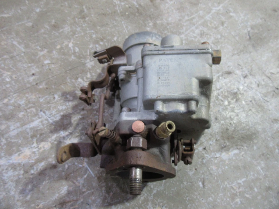 Chevrolet Styleline Fleetline 1949-1952 carburador motor 216 núcleo Carter Foto 1 de 4