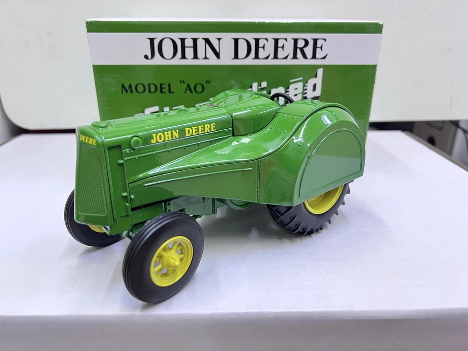 Tractor de huerto John Deere AO Grove escala 1/16 Ertl modelo de juguete fundido a presión 16213A Foto 1 de 4