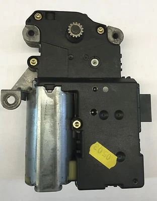 FORD EXPLORER SUN ROOF MOONROOF ELECTRIC MOTOR (NEW) BOSCH 0390201661 - Image 1 of 4