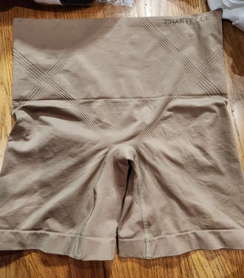 Chantelle Mujer Modelado Básico TALLA L Foto 1 de 4