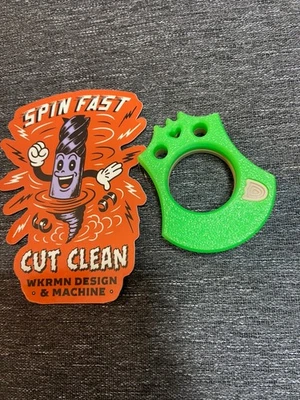 Cabeza de hueso misteriosa WKRMN - plástico reciclado de dos tonos Foto 1 de 3