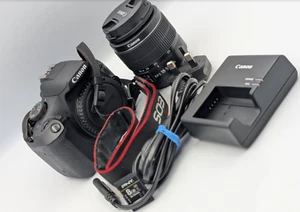 Canon EOS 2000D DSLR Camera with 18-55mm Lens & SD card - Excellent Condition - Picture 1 of 9