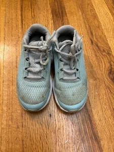 Under Armour unisex child GS Charged Pursuit 2 Sneaker, US 3.5 Big Kid Blue Haze - Picture 1 of 5