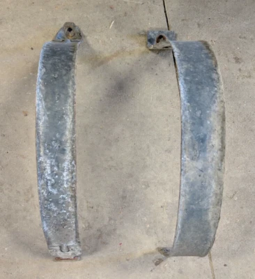 2003-2008 - Dodge Ram 2500 6,7 L diésel 4x4 - soportes de correas para tanque de combustible Foto 1 de 2