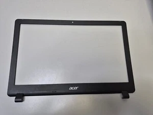 AP1NX000300-HA25 Acer Aspire ES1-533 Screen Bezel - Picture 1 of 2