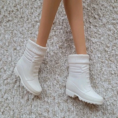 ☆ Zapatos Barbie Mattel ♡ Fashion Avenue, botas blancas con cordones  Foto 1 de 4