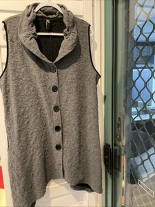 TS Taking Long Line Vest With Pockets, Size S, Grey Ex Condition - Picture 1 of 5